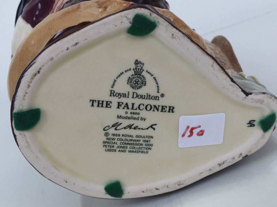 Royal Doulton Large 'The Falconer' D6800 Character Pitcher 1987 Special Commission 1000 [Photo 14]
