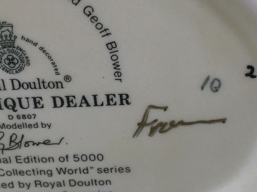 Royal Doulton Large 'The Antique Dealer' D6807 Character Jug 1988 Limited Edition Of 5,000 Signed [Photo 14]