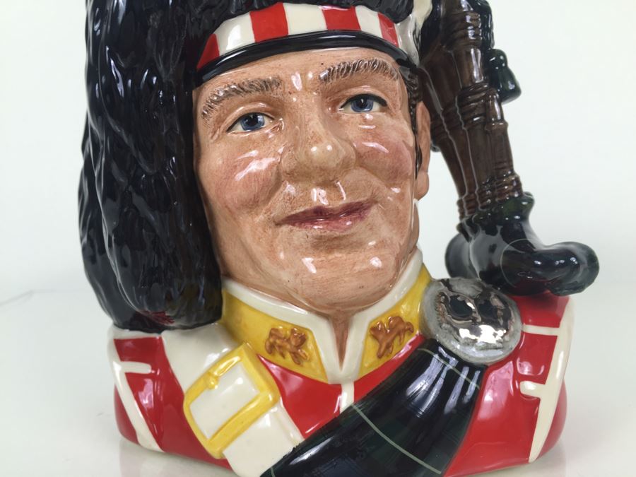 Royal Doulton Large 'The Piper' D6918 Character Pitcher 1992 Limited Edition 819 Of 2,500 [Photo 5]