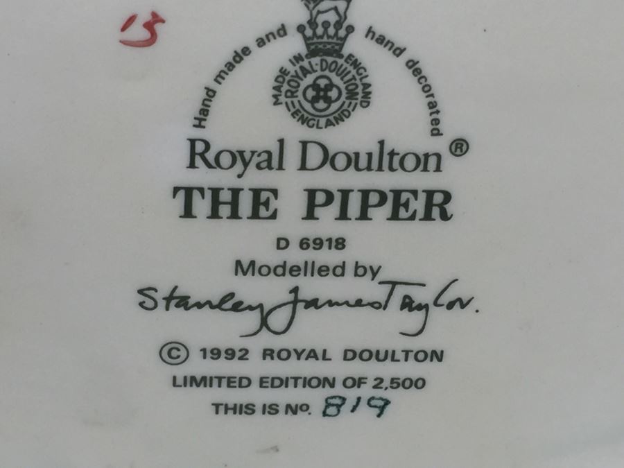 Royal Doulton Large 'The Piper' D6918 Character Pitcher 1992 Limited Edition 819 Of 2,500 [Photo 3]