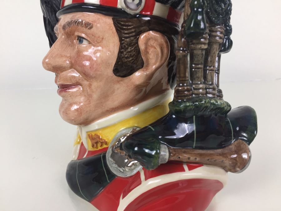 Royal Doulton Large 'The Piper' D6918 Character Pitcher 1992 Limited Edition 819 Of 2,500 [Photo 7]