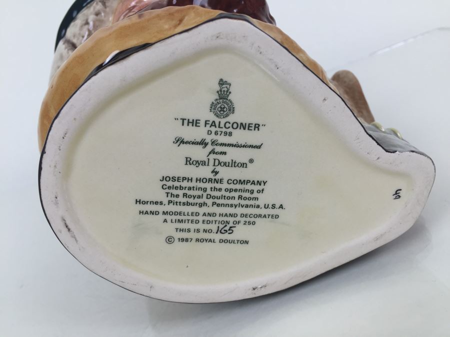Royal Doulton Large 'The Falconer' D6798 Character Pitcher 1987 Limited Edition 165 Of 250 [Photo 15]