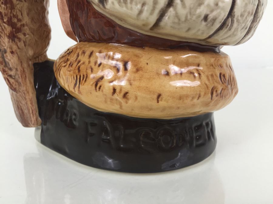 Royal Doulton Large 'The Falconer' D6798 Character Pitcher 1987 Limited Edition 165 Of 250 [Photo 9]