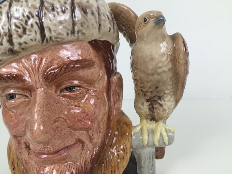 Royal Doulton Large 'The Falconer' D6798 Character Pitcher 1987 Limited Edition 165 Of 250 [Photo 5]
