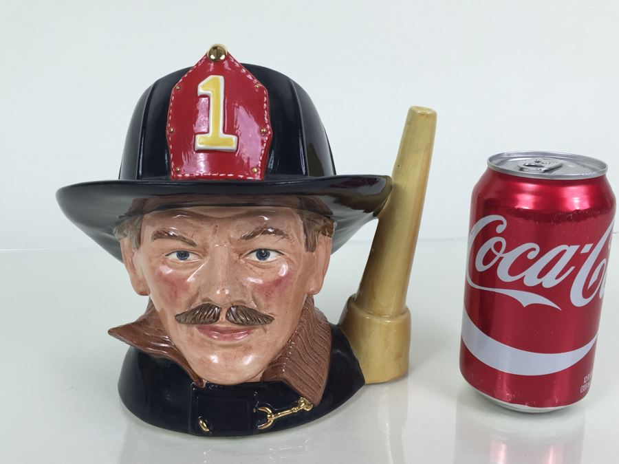 Royal Doulton Large 'The Fireman' D6697 Character Jug 1982 [Photo 4]
