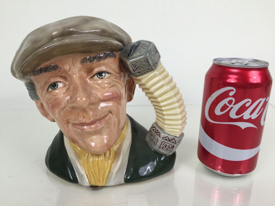 Royal Doulton Large 'The Busker' D6775 Character Pitcher 1987 [Photo 4]