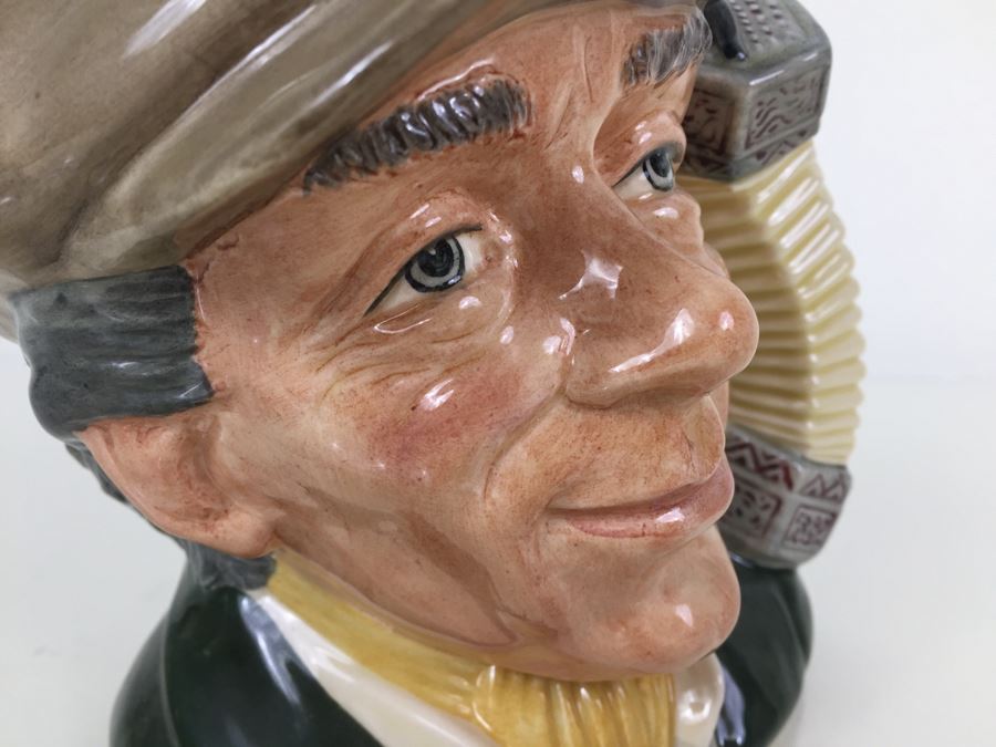 Royal Doulton Large 'The Busker' D6775 Character Pitcher 1987 [Photo 11]