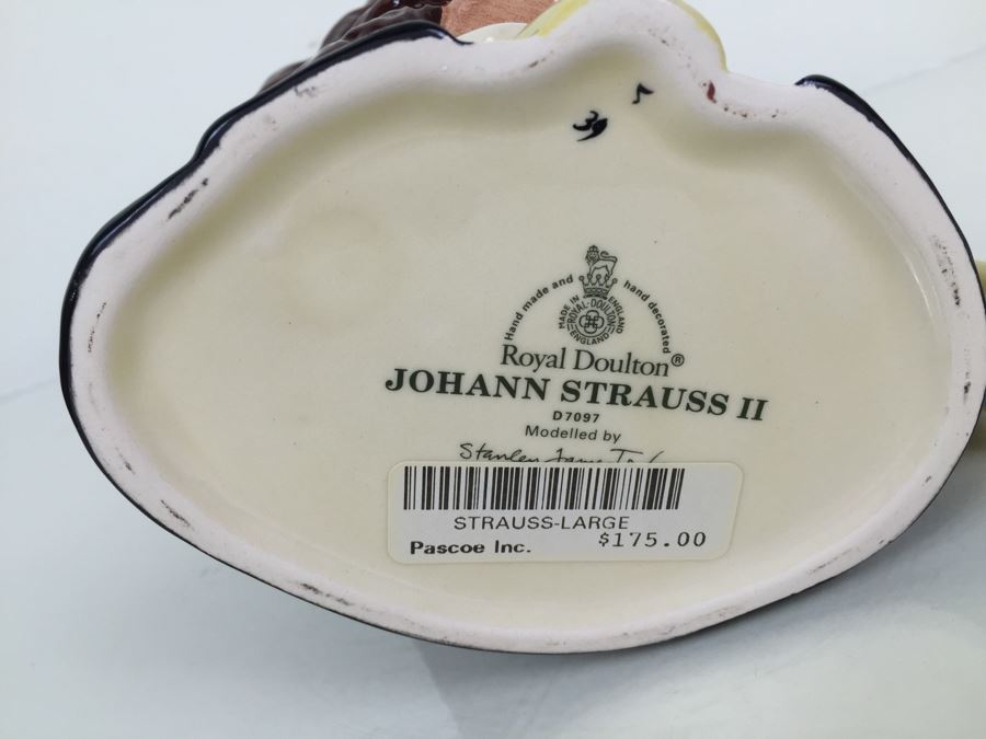 Royal Doulton Large 'Johann Strauss II' D7097 Character Pitcher [Photo 3]