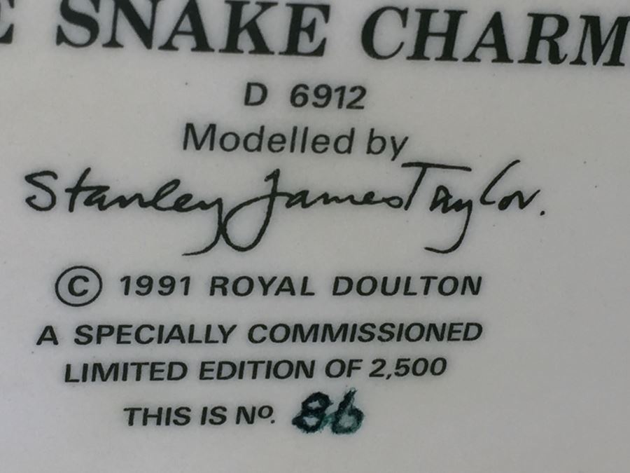 Royal Doulton Large 'The Snake Charmer' D6912 Character Pitcher 1991 Limited Edition 86 Of 2,500 Signed By Michael Doulton [Photo 15]