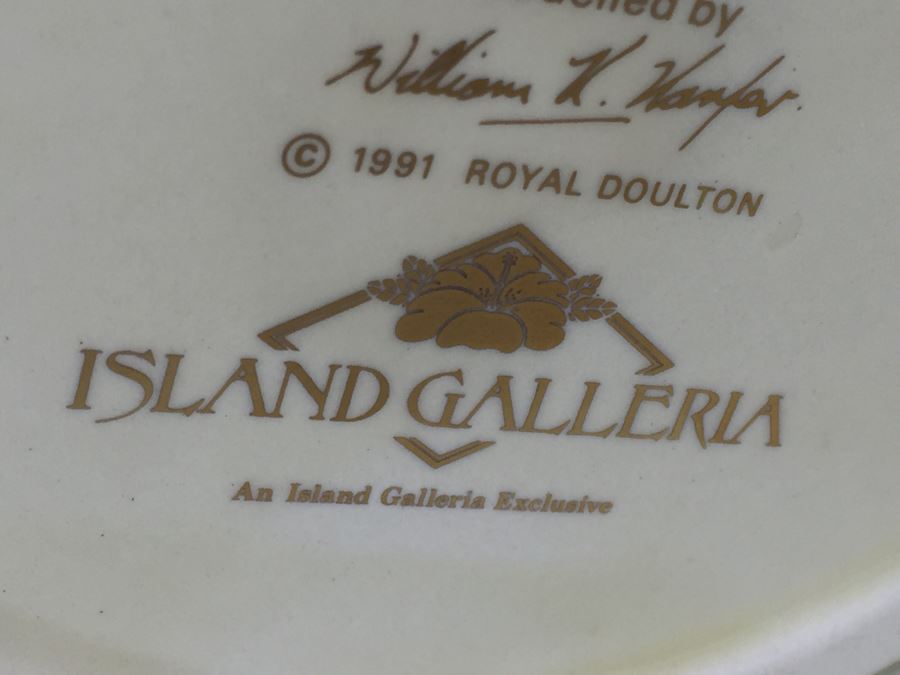 Royal Doulton Large 'Bahamas Policeman ' D6912 Character Pitcher 1991 [Photo 12]