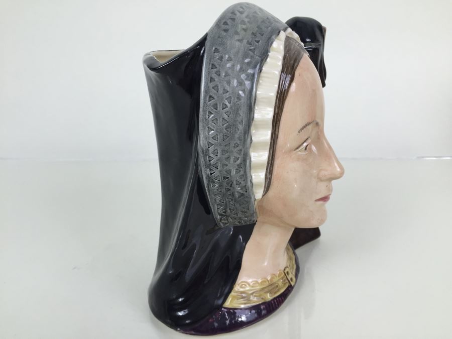 Royal Doulton Large 'Anne Boleyn' D6644 Character Pitcher 1975 [Photo 8]