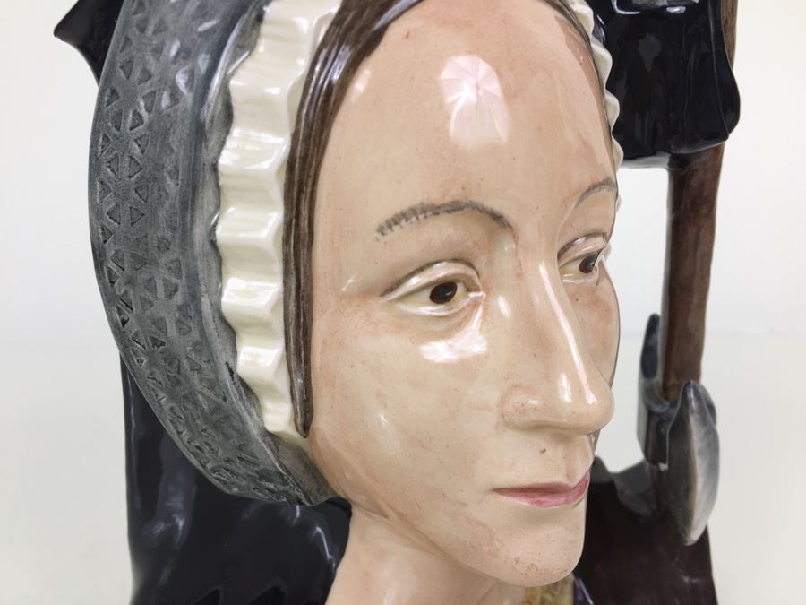 Royal Doulton Large 'Anne Boleyn' D6644 Character Pitcher 1975 [Photo 9]