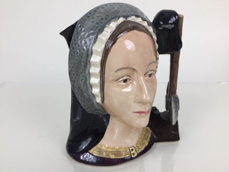 Royal Doulton Large 'Anne Boleyn' D6644 Character Pitcher 1975 [Photo 10]