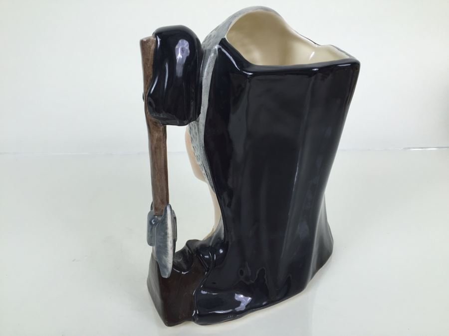 Royal Doulton Large 'Anne Boleyn' D6644 Character Pitcher 1975 [Photo 6]