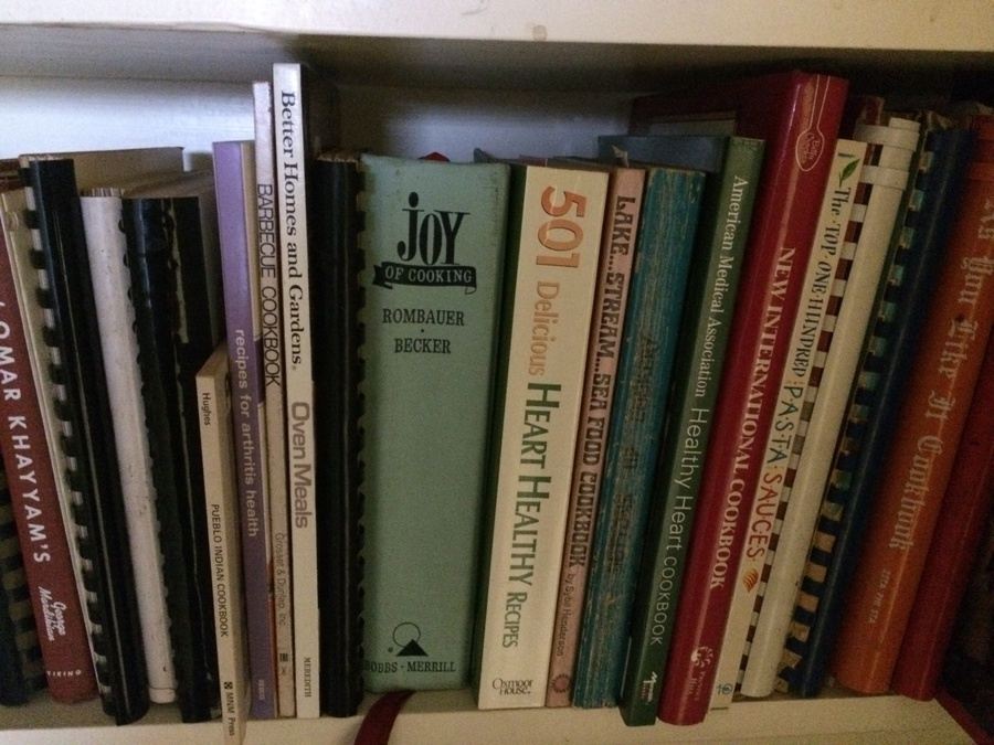 Cookbook Lot [Photo 3]