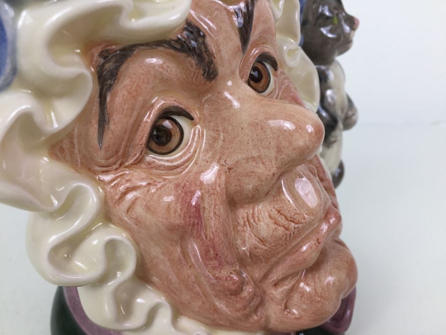 Royal Doulton Large 'The Cook And The Cheshire Cat' D6842 Character Jug 1989 [Photo 11]