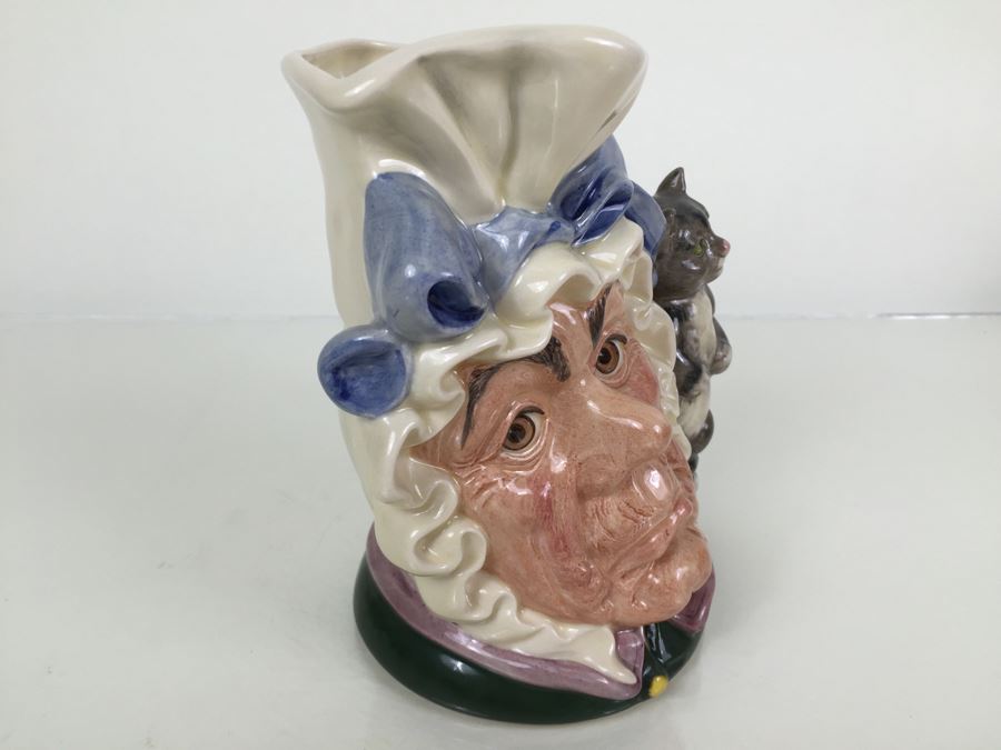 Royal Doulton Large 'The Cook And The Cheshire Cat' D6842 Character Jug 1989 [Photo 10]