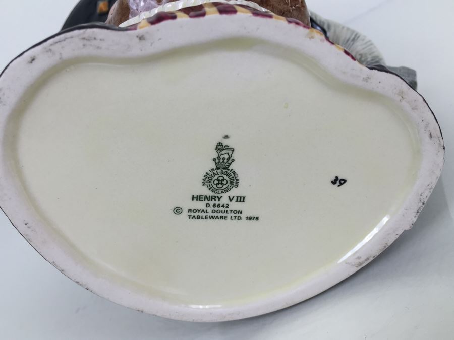 Royal Doulton Large 'Henry VIII' D6642 Character Pitcher 1975 [Photo 3]