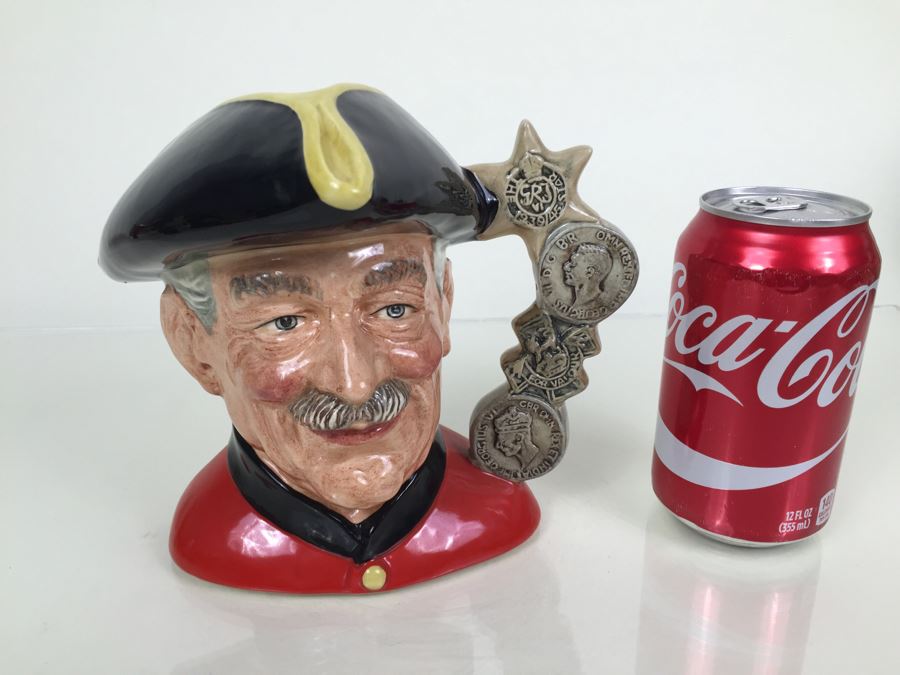 Royal Doulton Large 'Chelsea Pensioner' D6833 Character Pitcher 1988 Limited Edition 61 Of 250 [Photo 4]