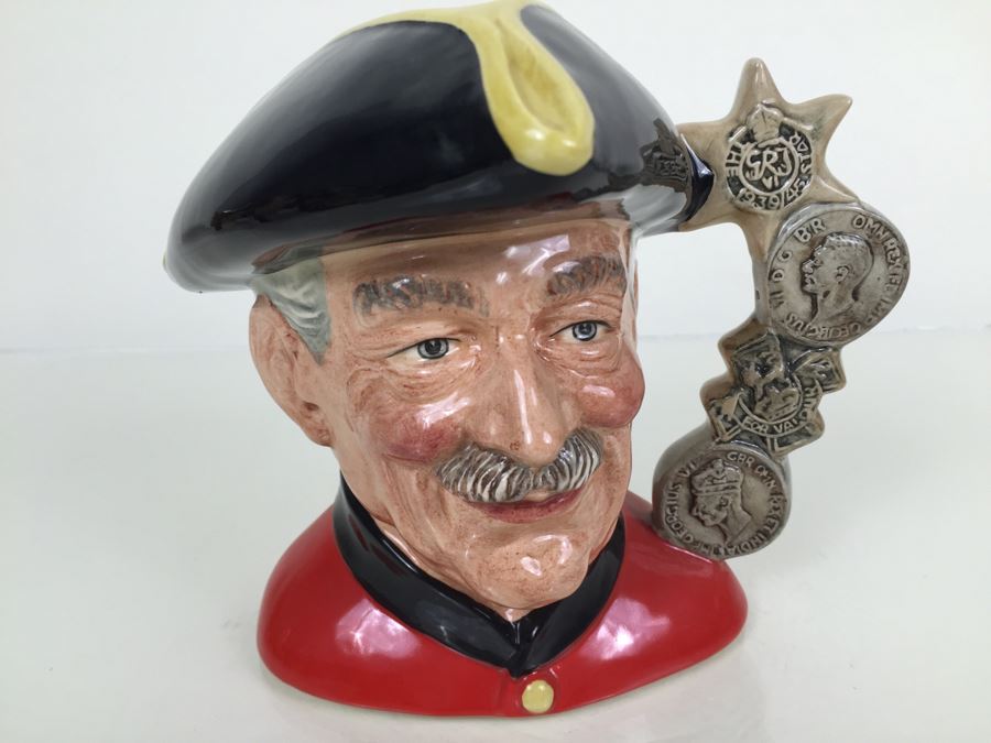 Royal Doulton Large 'Chelsea Pensioner' D6833 Character Pitcher 1988 Limited Edition 61 Of 250