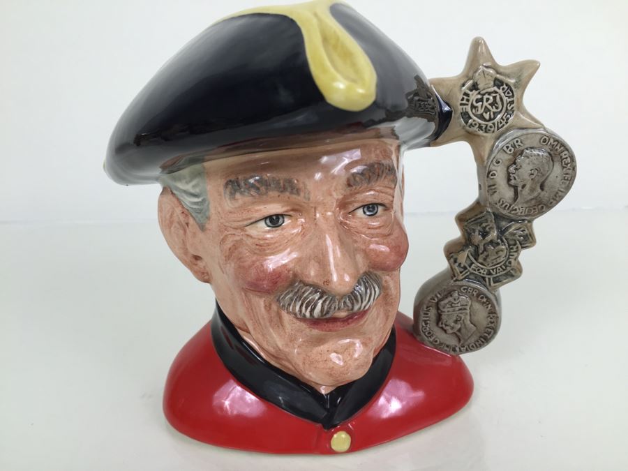 Royal Doulton Large 'Chelsea Pensioner' D6833 Character Pitcher 1988 Limited Edition 61 Of 250
