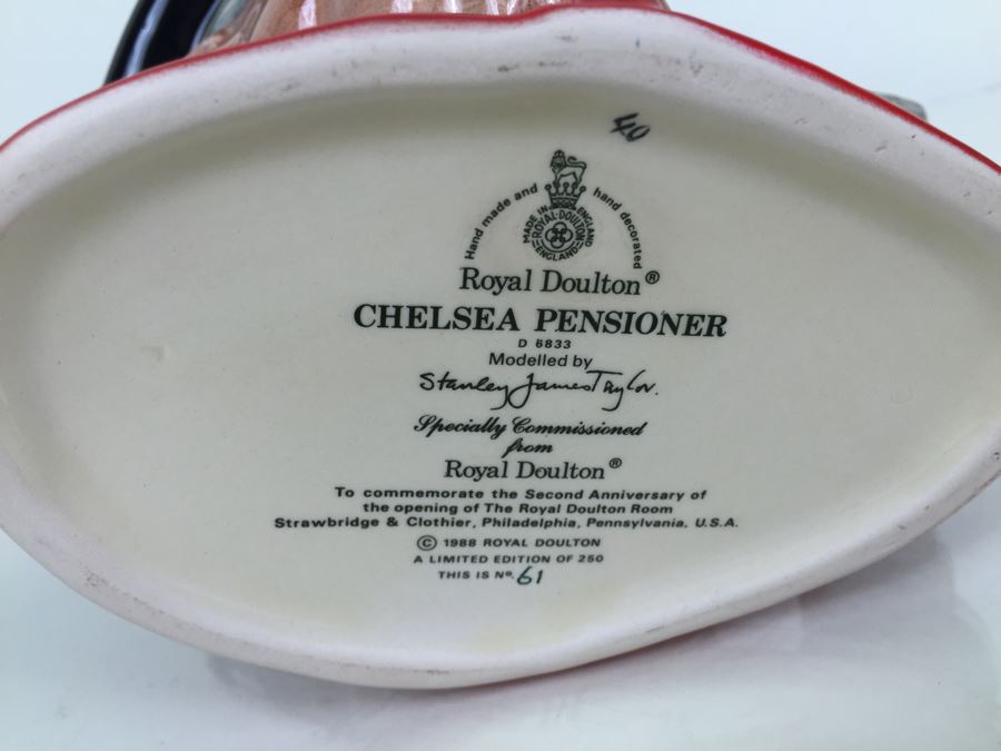 Royal Doulton Large 'Chelsea Pensioner' D6833 Character Pitcher 1988 Limited Edition 61 Of 250 [Photo 3]