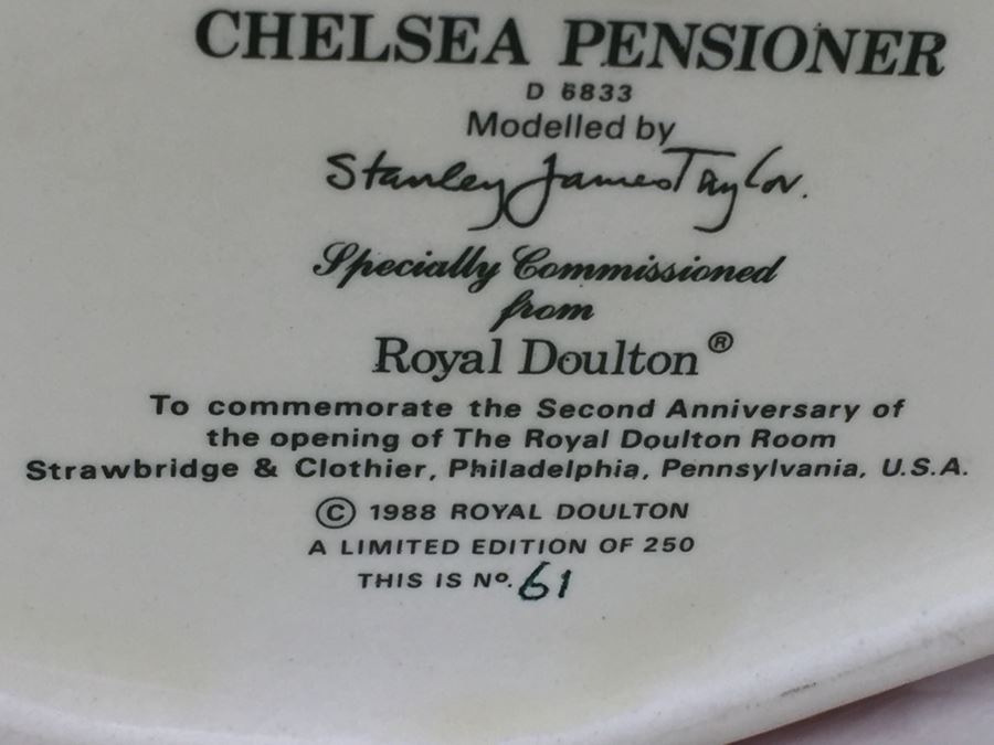 Royal Doulton Large 'Chelsea Pensioner' D6833 Character Pitcher 1988 Limited Edition 61 Of 250 [Photo 13]