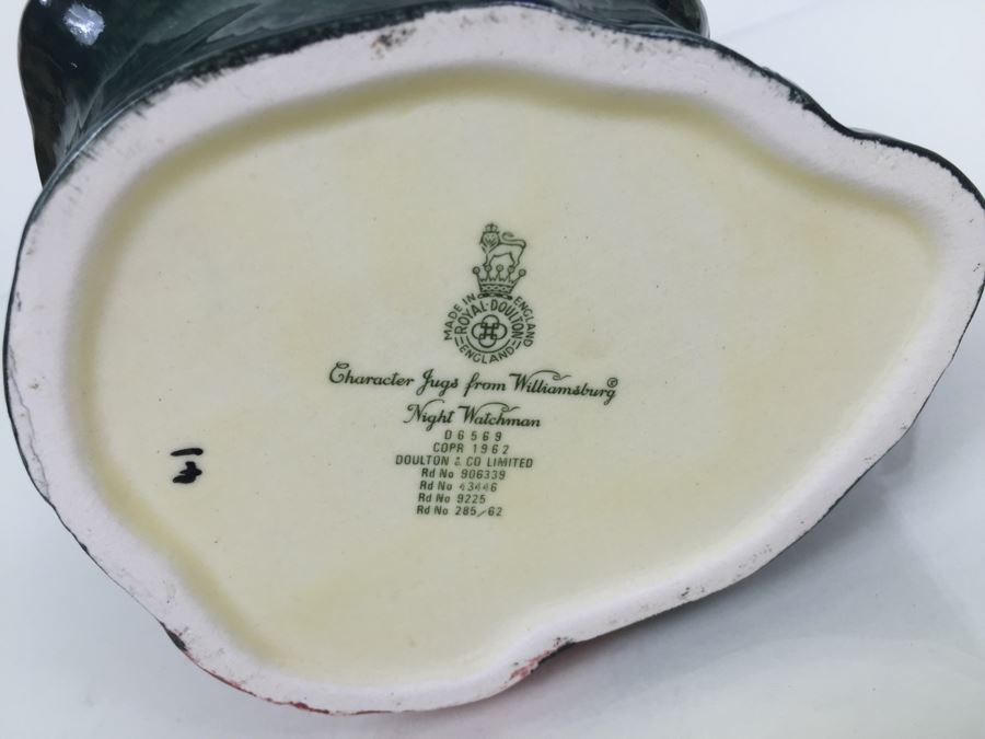 Royal Doulton Large 'Night Watchman' D6569 Character Jug 1962 [Photo 3]