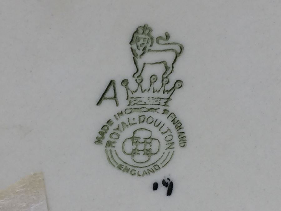 Royal Doulton Large 'The Vicar of Bray' Character Pitcher [Photo 10]