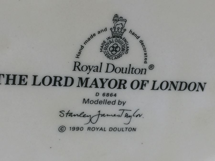 Royal Doulton Large 'The Lord Mayor of London' D6864 Character Pitcher 1990 [Photo 11]