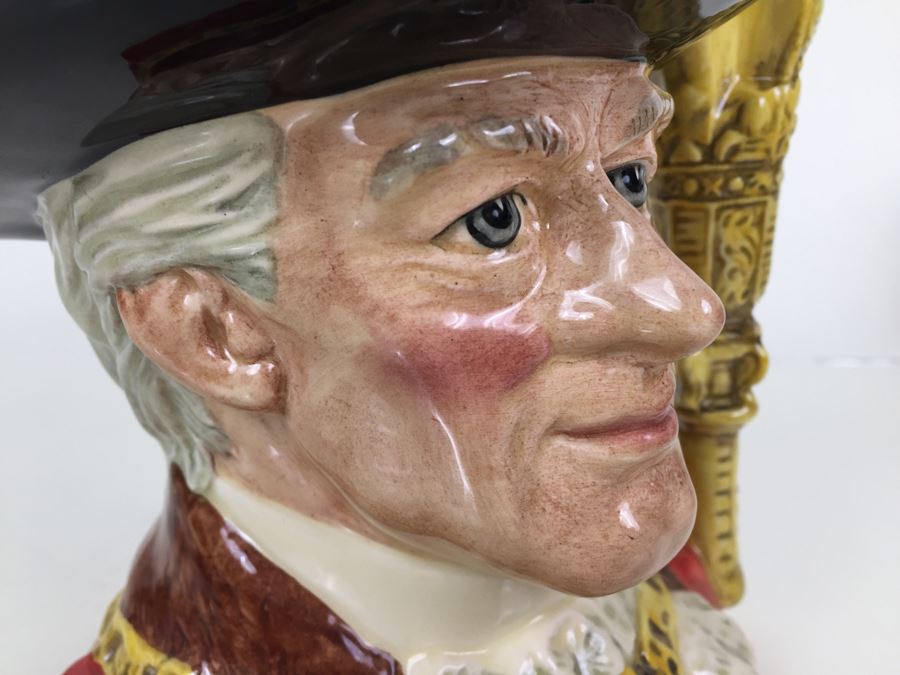 Royal Doulton Large 'The Lord Mayor of London' D6864 Character Pitcher 1990 [Photo 10]