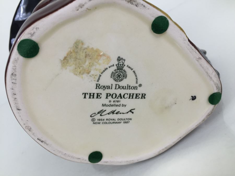 Royal Doulton Large 'The Poacher' D6781 Character Pitcher 1987 [Photo 3]