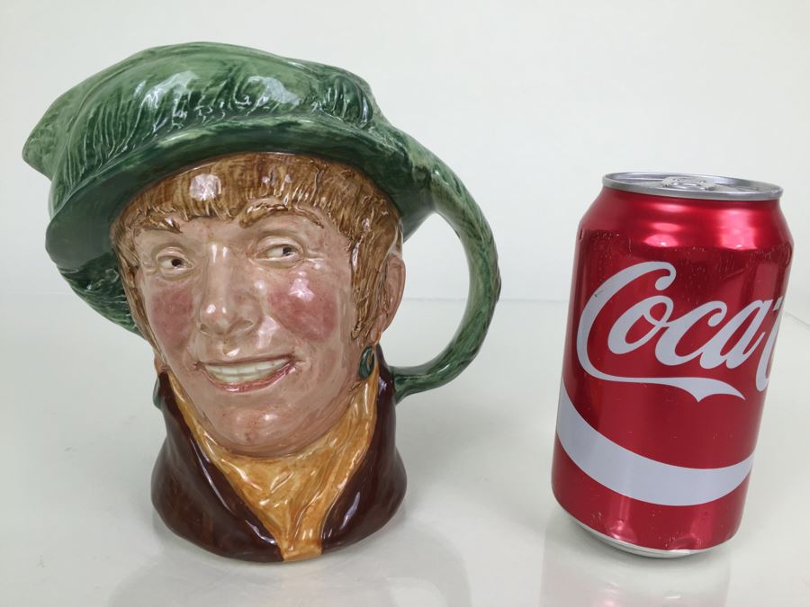 Royal Doulton Large ''Arriet' RN847682 Character Pitcher 1946 [Photo 4]