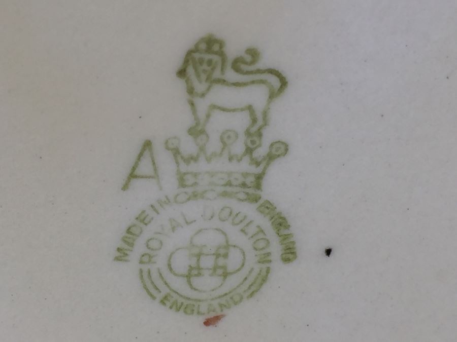 Royal Doulton Large 'Mr. Pickwick' Character Pitcher [Photo 11]