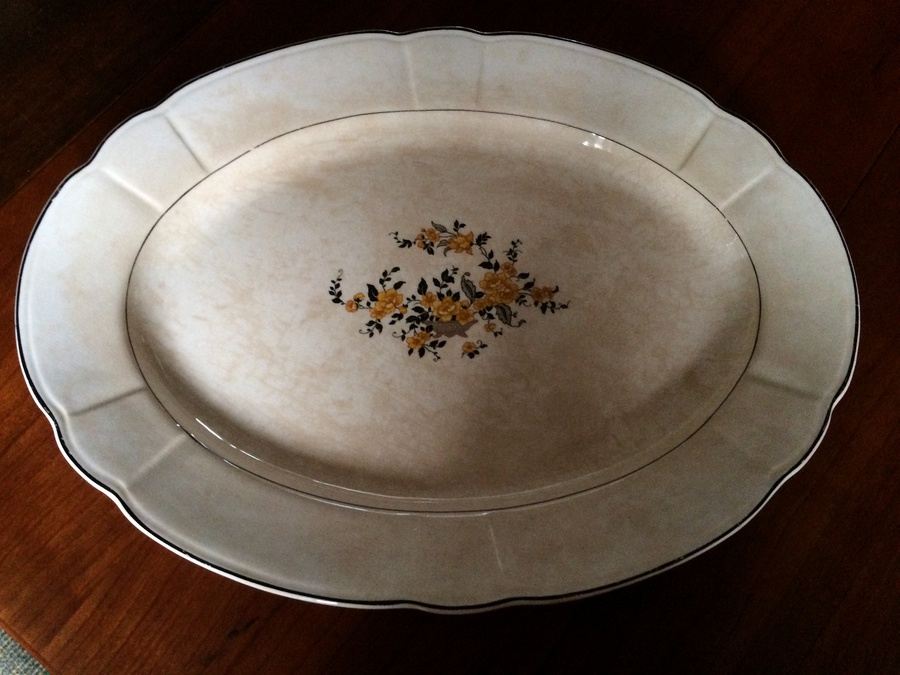 Vintage KT&K Ivory Large Oval Platter [Photo 1]