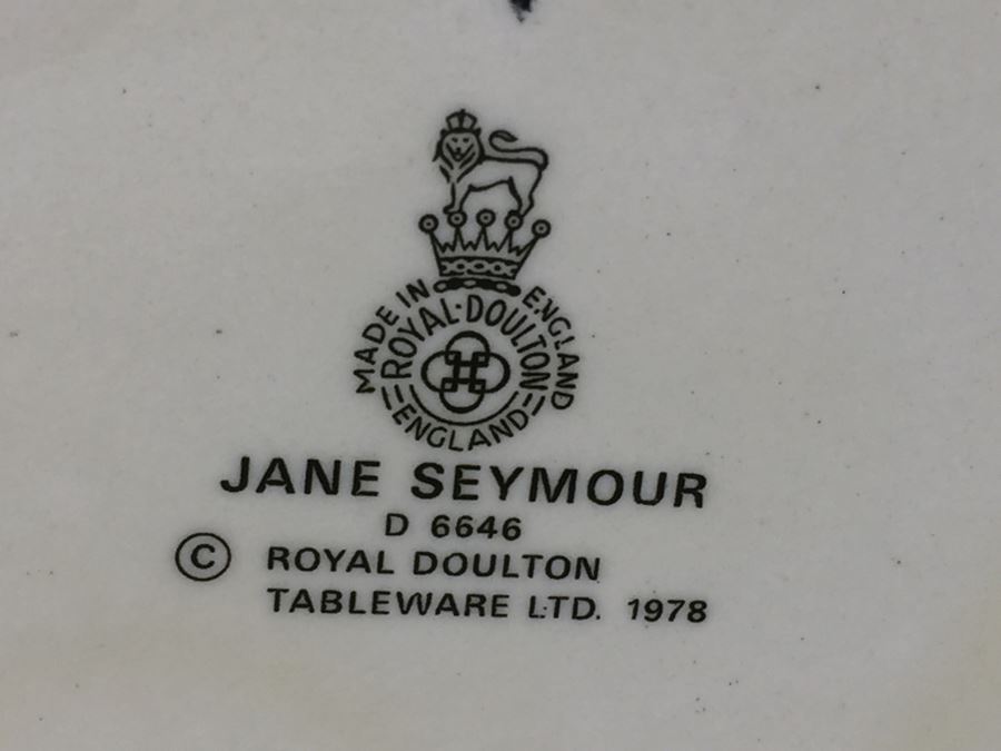 Royal Doulton Large 'Jane Seymour' D6646 Character Jug 1978 [Photo 10]