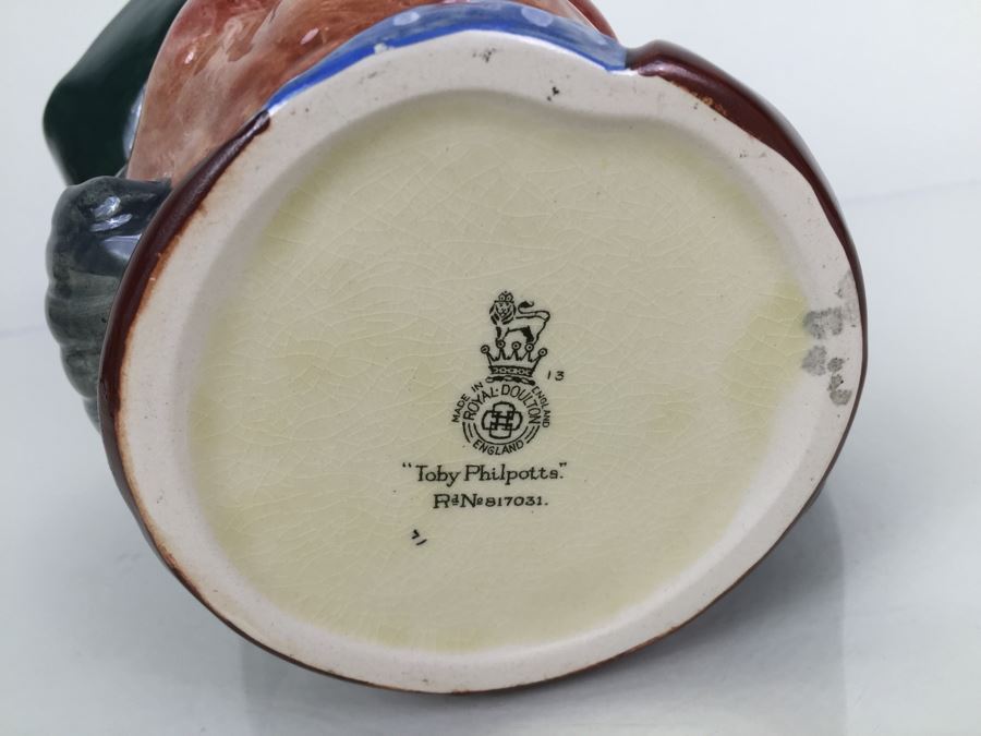 Royal Doulton Large 'Toby Philpotts' RN817031 Character Pitcher [Photo 3]