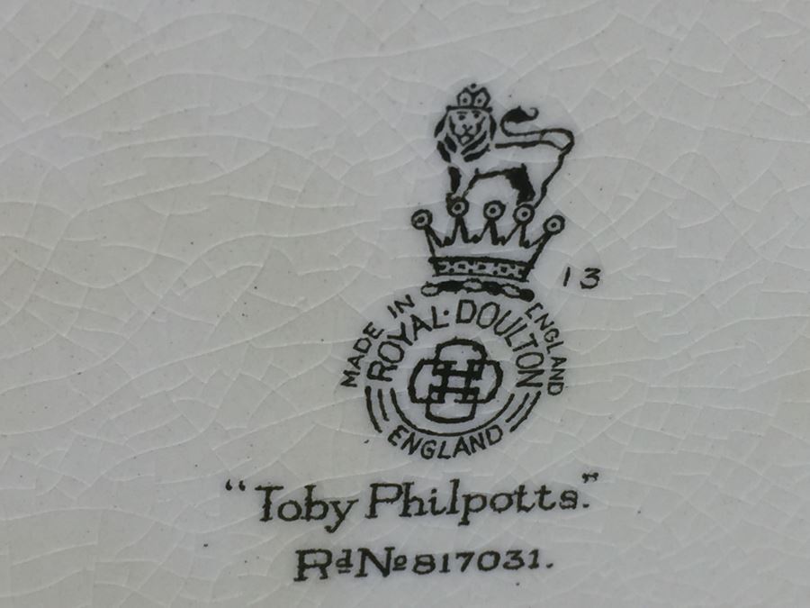 Royal Doulton Large 'Toby Philpotts' RN817031 Character Pitcher [Photo 13]
