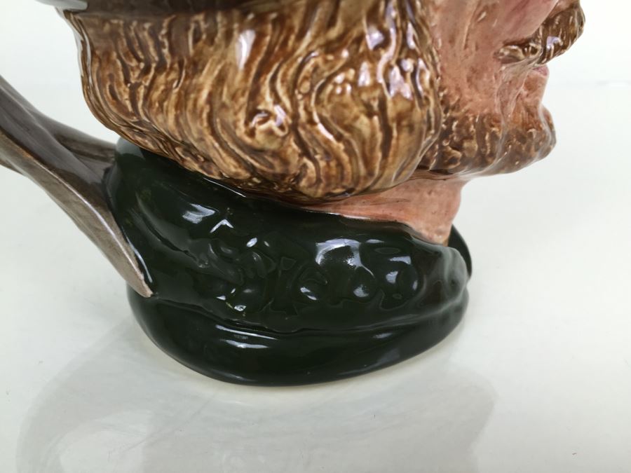 Royal Doulton Large 'Robin Hood' RN847681 Character Pitcher 1946 [Photo 9]