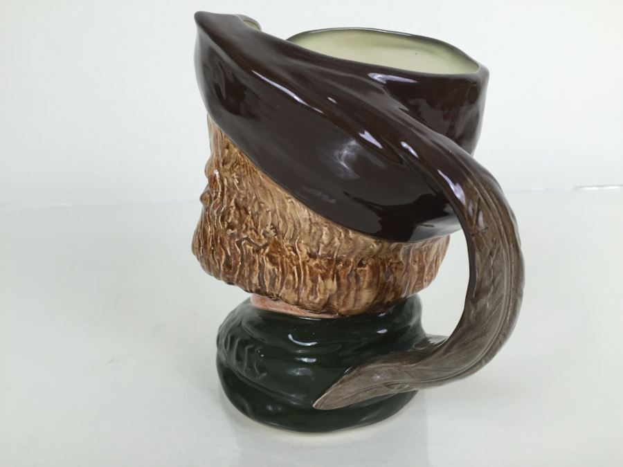 Royal Doulton Large 'Robin Hood' RN847681 Character Pitcher 1946 [Photo 7]
