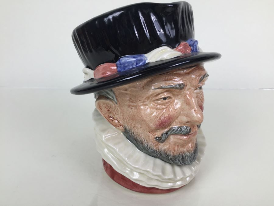 Royal Doulton Large 'Beefeater' D6206 Character Pitcher 1946 [Photo 9]