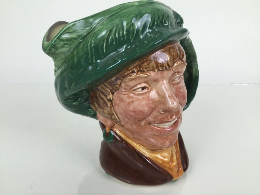 Royal Doulton Large ''arriet' RN847682 Character Pitcher 1946 [Photo 10]