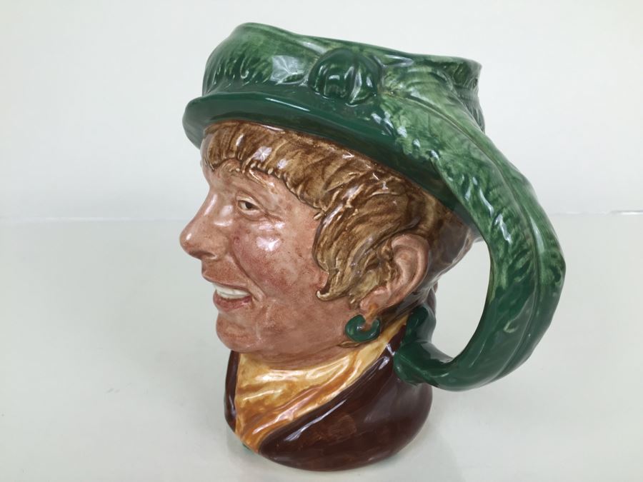 Royal Doulton Large ''arriet' RN847682 Character Pitcher 1946 [Photo 6]