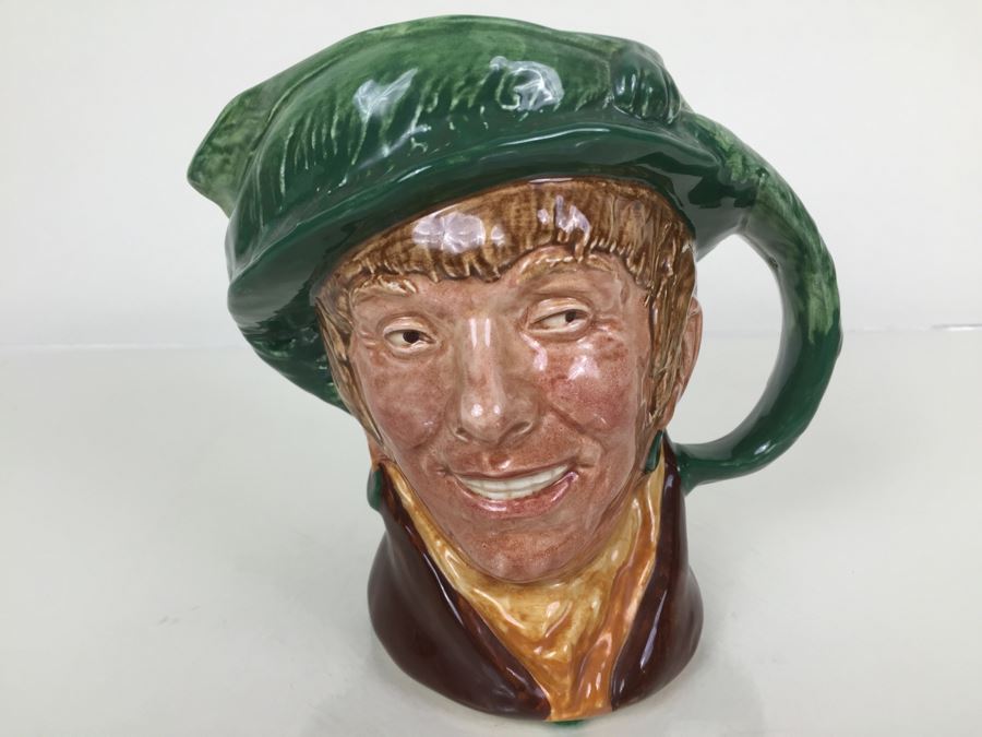 Royal Doulton Large ''arriet' RN847682 Character Pitcher 1946 [Photo 1]