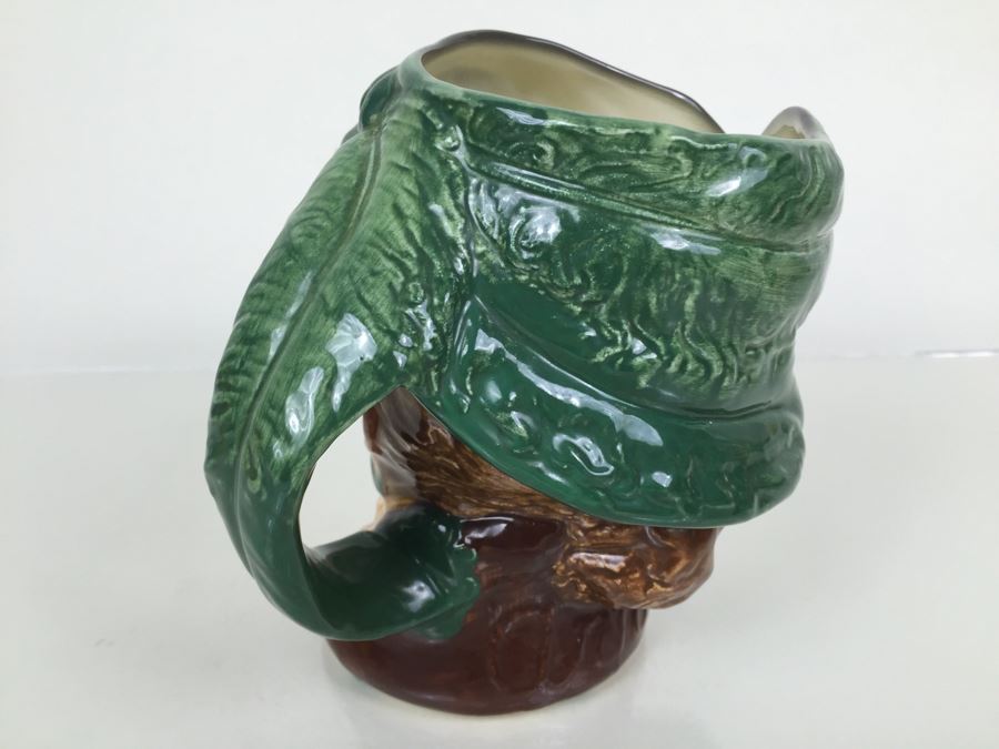 Royal Doulton Large ''arriet' RN847682 Character Pitcher 1946 [Photo 5]