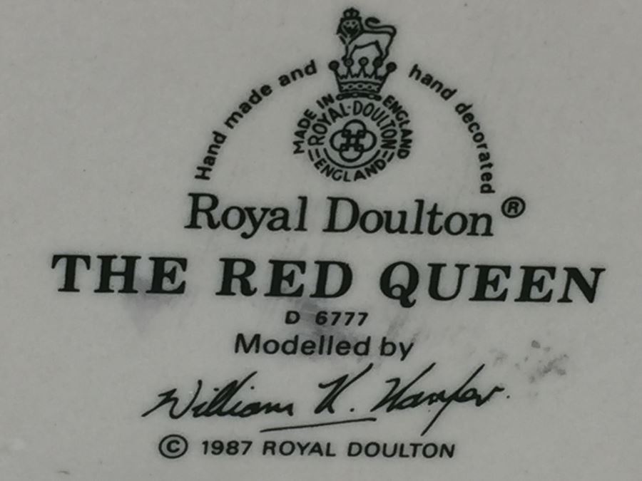 Royal Doulton Large 'The Red Queen' D6777 Character Jug 1987 [Photo 3]