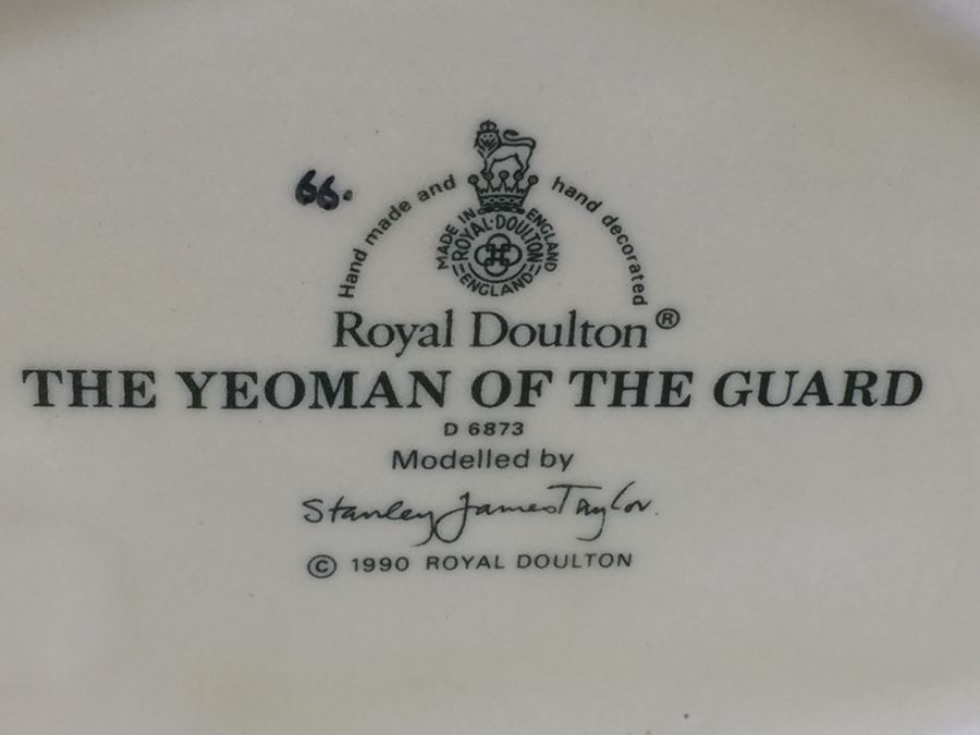 Royal Doulton Large 'The Yeoman Of The Guard' D6873 Character Jug 1990 [Photo 3]