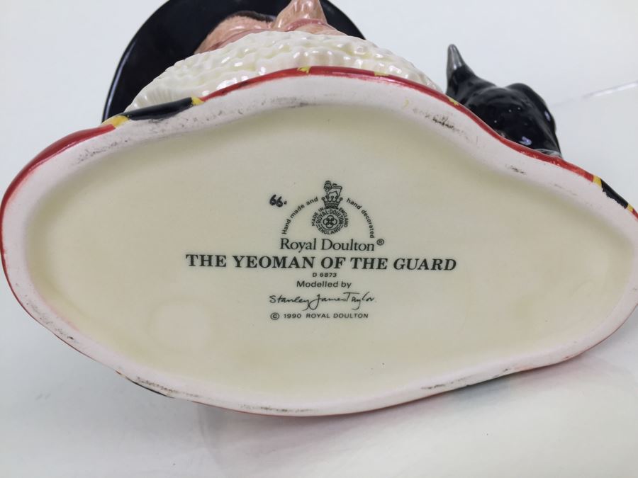 Royal Doulton Large 'The Yeoman Of The Guard' D6873 Character Jug 1990 [Photo 13]