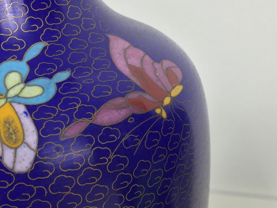 Pair Of Tall Blue Chinese Cloisonne Vases [Photo 4]