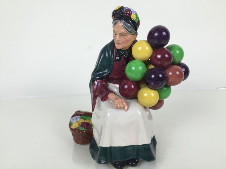 Royal Doulton Large 'Old Balloon Seller' HN1315 Character Figure [Photo 1]